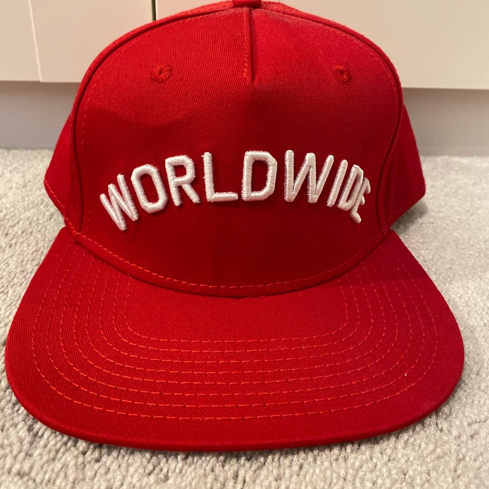 Forever 21 “worldwide” hat